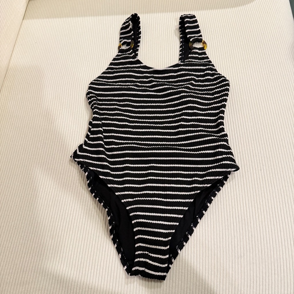 New Look Women’s Ribbed One Piece Swimsuit Striped Black & White Minimalist sz S